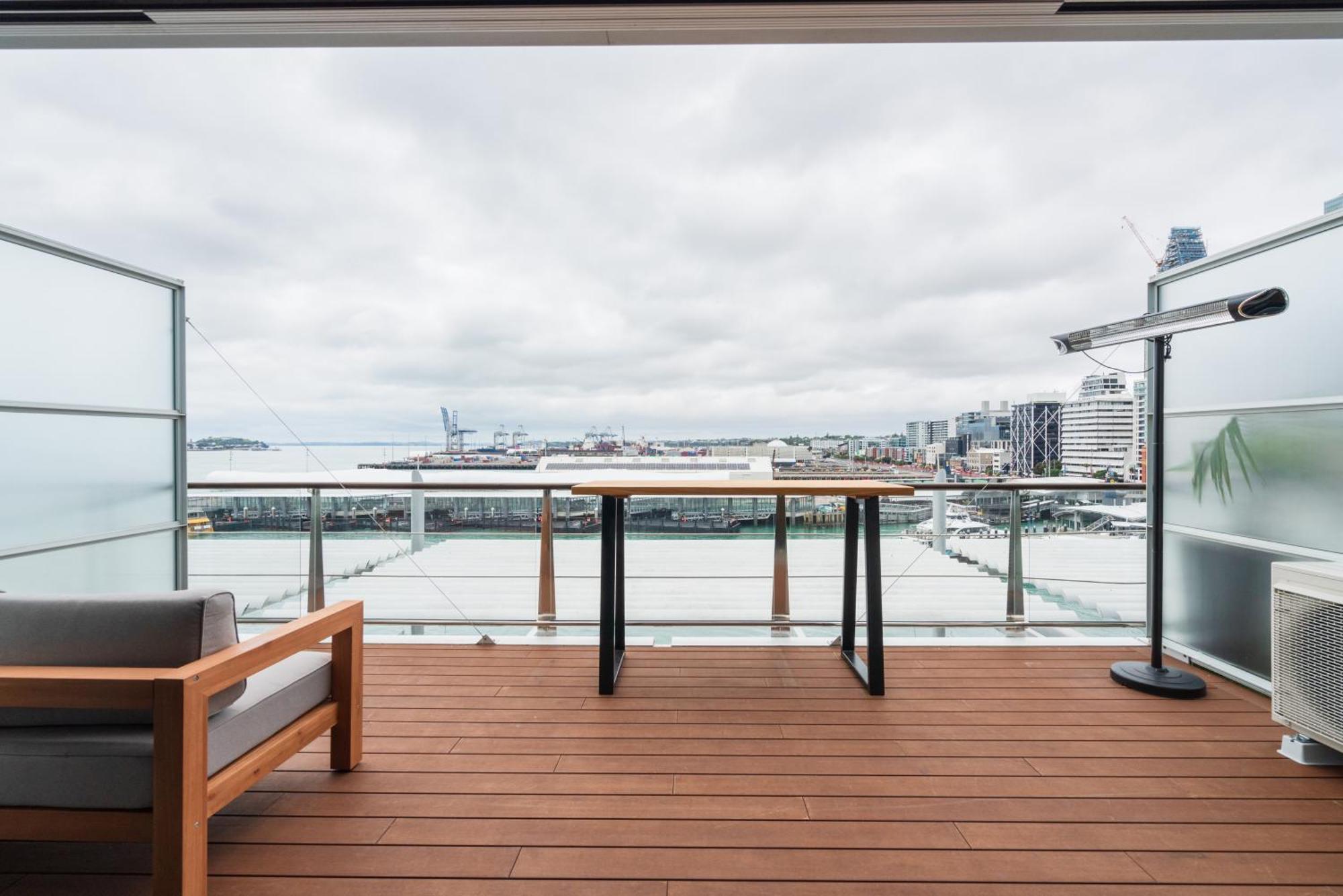 Penthouse Apartment With Stunning Harbour Views Auckland Exterior foto